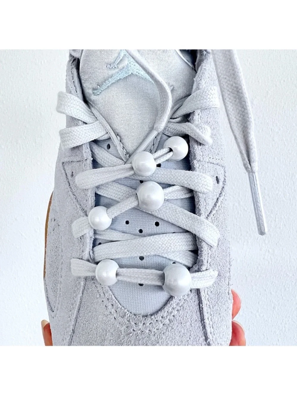 Nike Air Jordan 6 Retro Pearl High Top Women’s Sneakers Size 8.5